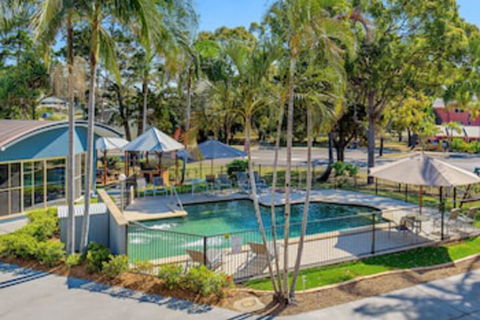 Rainbow Getaway Holiday Apartments - Redcliffe Tourism 0