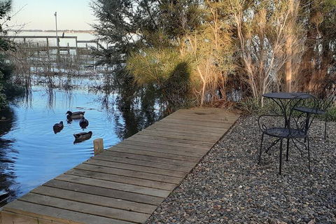 Boat Haven Studios - Redcliffe Tourism 1