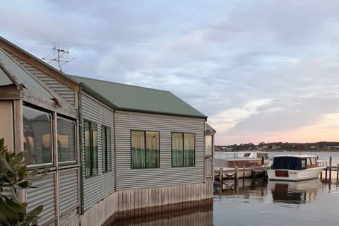 Boat Haven Studios - Redcliffe Tourism 3