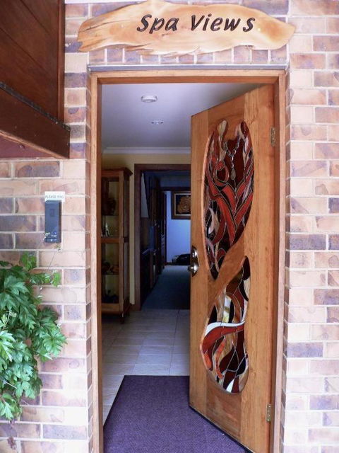Artisan Spa Views - Redcliffe Tourism 2
