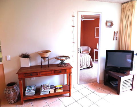 Northpoint Holiday Apartments - Redcliffe Tourism 1