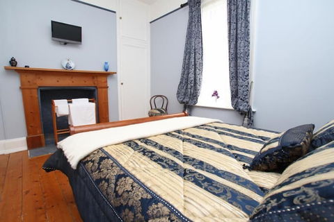 Fitzpatrick's Inn - Redcliffe Tourism 6