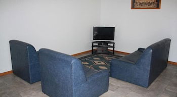 Cervantes Holiday Homes - Redcliffe Tourism 5