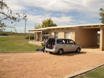 Cervantes Holiday Homes - Redcliffe Tourism 1