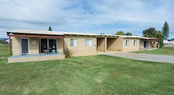 Cervantes Holiday Homes - Redcliffe Tourism 2