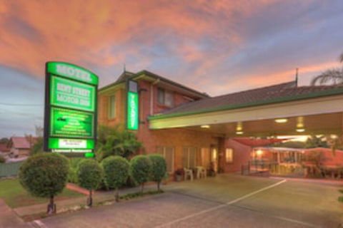 Bent Street Motor Inn - Redcliffe Tourism 0