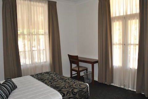 Heritage River Motor Inn - Redcliffe Tourism 7