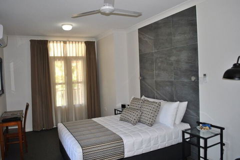 Heritage River Motor Inn - Redcliffe Tourism 3