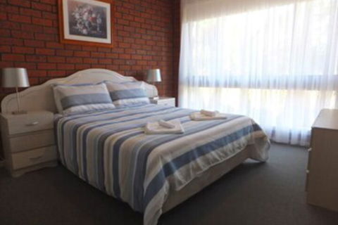 Paradise Holiday Apartments - Redcliffe Tourism 0