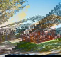 Bridges on Meninya Motel  Apartments - Redcliffe Tourism