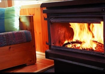 Lorne Bush House Cottages & Eco Retreats - Redcliffe Tourism 6