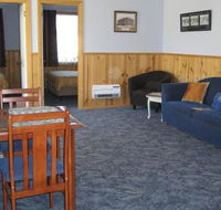 Anchor Down Cottages - Redcliffe Tourism