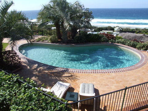 Sunseeker Lodge - Redcliffe Tourism 3