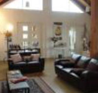 Outlook Hill Pavilion suites  Spa Cottages - Redcliffe Tourism