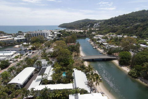 Caribbean Noosa - Redcliffe Tourism 2