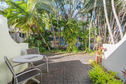 Caribbean Noosa - Redcliffe Tourism 6