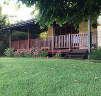 Clover Cottage Country Retreat - Redcliffe Tourism
