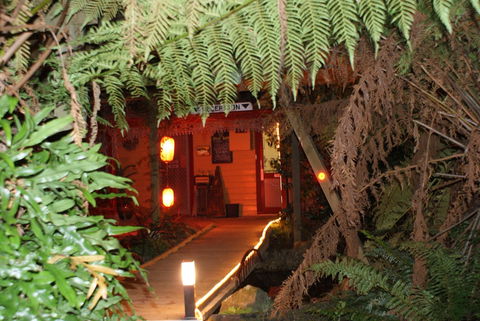 AAA Granary Accommodation - Redcliffe Tourism 6