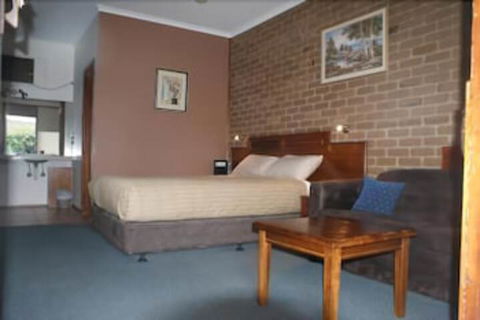 Peppinella Motel - Redcliffe Tourism 6