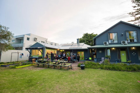 Dunsborough Beachouse YHA Hostel - Redcliffe Tourism 1