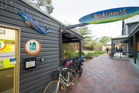 Dunsborough Beachouse YHA Hostel - Redcliffe Tourism 4