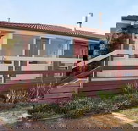Yarra Glen Racecourse Apartments - Redcliffe Tourism