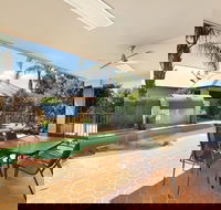 Edward Parry Motel  Apartments - Redcliffe Tourism