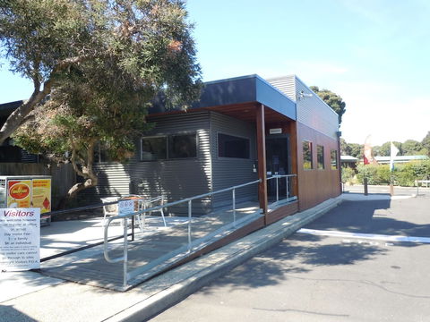 Anglesea Family Caravan Park - Redcliffe Tourism 5