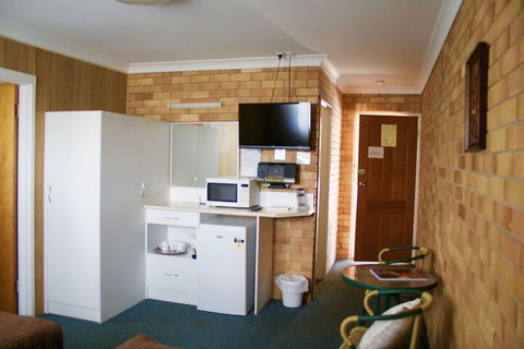 Buckaroo Motor Inn - Redcliffe Tourism 6