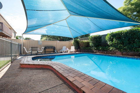 Jacaranda Place Motor Inn - Redcliffe Tourism 4