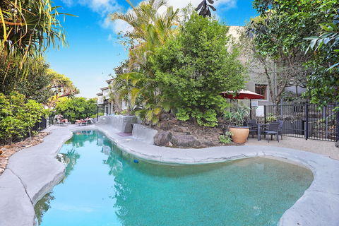 Andari Holiday Apartments - Redcliffe Tourism 0