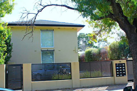 Adelaide DressCircle Apartments Childers Street - Redcliffe Tourism 6