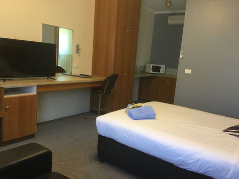 Anchor Belle Motel - Redcliffe Tourism 2