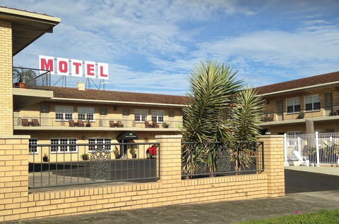 Casino Motor Inn - Redcliffe Tourism 3