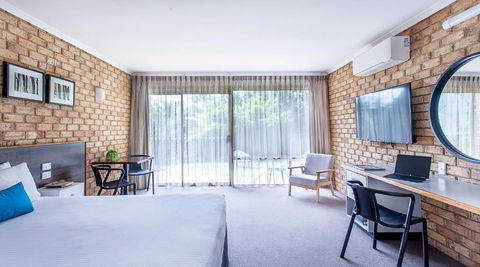 Sunshine Coast Motor Lodge - Redcliffe Tourism 3