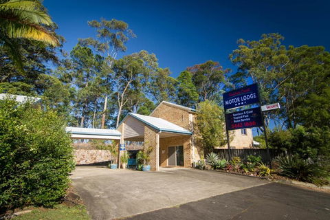 Sunshine Coast Motor Lodge - Redcliffe Tourism 1