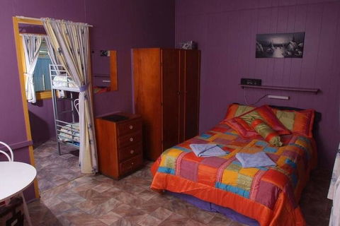 Casuarina Coastal Units - Redcliffe Tourism 6