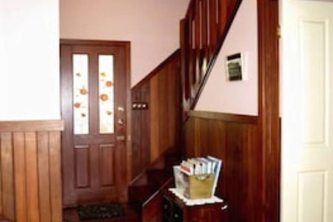 Pemberton Old Picture Theatre Holiday Apartments - Redcliffe Tourism 3