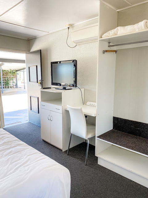 Pacific Sun Motor Inn Bargara - Redcliffe Tourism 1