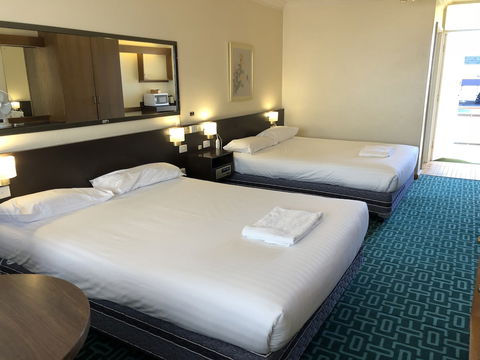 Canberra Lyneham Motor Inn - Redcliffe Tourism 6