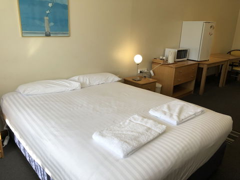 Canberra Lyneham Motor Inn - Redcliffe Tourism 4