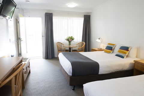 Rockpool Motor Inn - Redcliffe Tourism 6