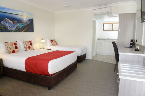 Rockpool Motor Inn - Redcliffe Tourism 5
