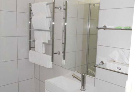 Cottonwood Motor Inn - Redcliffe Tourism 7