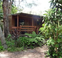 Samurai Beach Bungalows Port Stephens YHA - Redcliffe Tourism