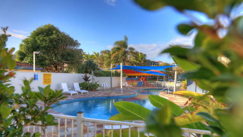 Alex Beach Cabins - Redcliffe Tourism 1