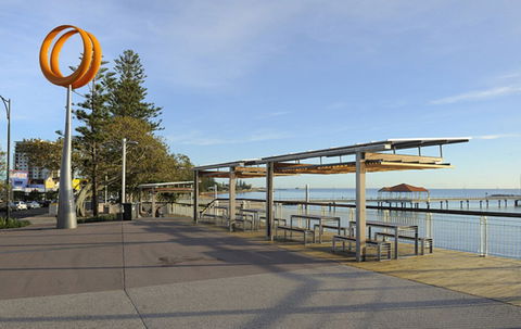 HarbourSide B & B - Redcliffe Tourism 3