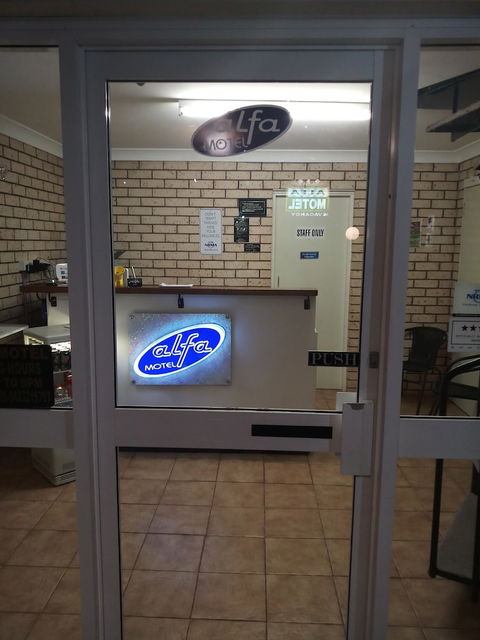 Alfa Motel - Redcliffe Tourism 0