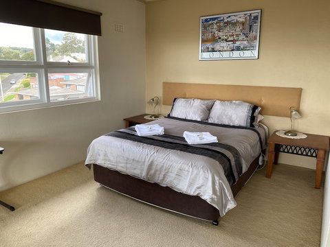 The Menai Hotel Motel - Redcliffe Tourism 5