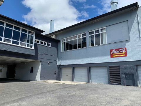 The Menai Hotel Motel - Redcliffe Tourism 0